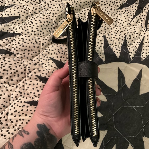 NWT Michael Kors • Double-Zip Saffiano Leather Smartphone Wristlet Wallet(black) - Picture 2 of 6